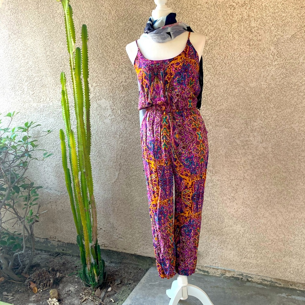 Love Sadie Colorful Jumpsuit with pockets, lined.